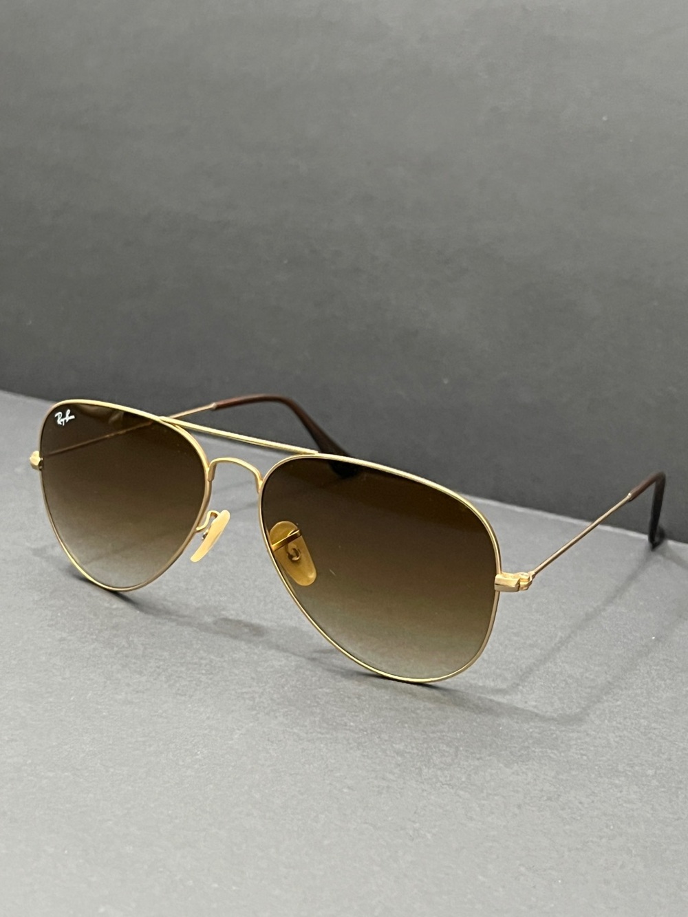 Ray-Ban Gold Frame Aviator Sunglasses with Brown Gradient Lenses